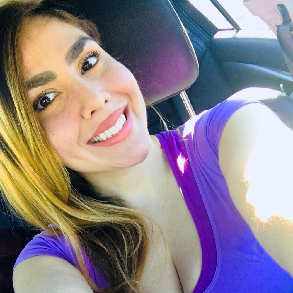 Meet your Posher, Andrea